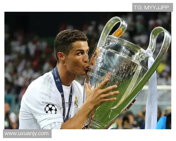 当今足球四大球星各自特点与成就解析，谁才是足坛真正的王者